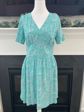 LOFT Floral Print Short Sleeve Dress
Size 4